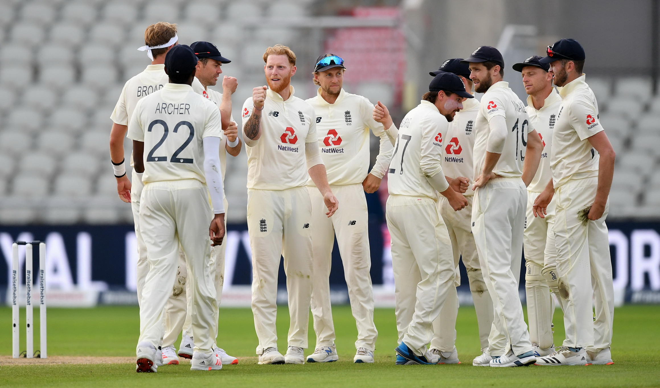 england-s-bowlers-set-up-a-thrilling-finish-to-the-first-test-digging