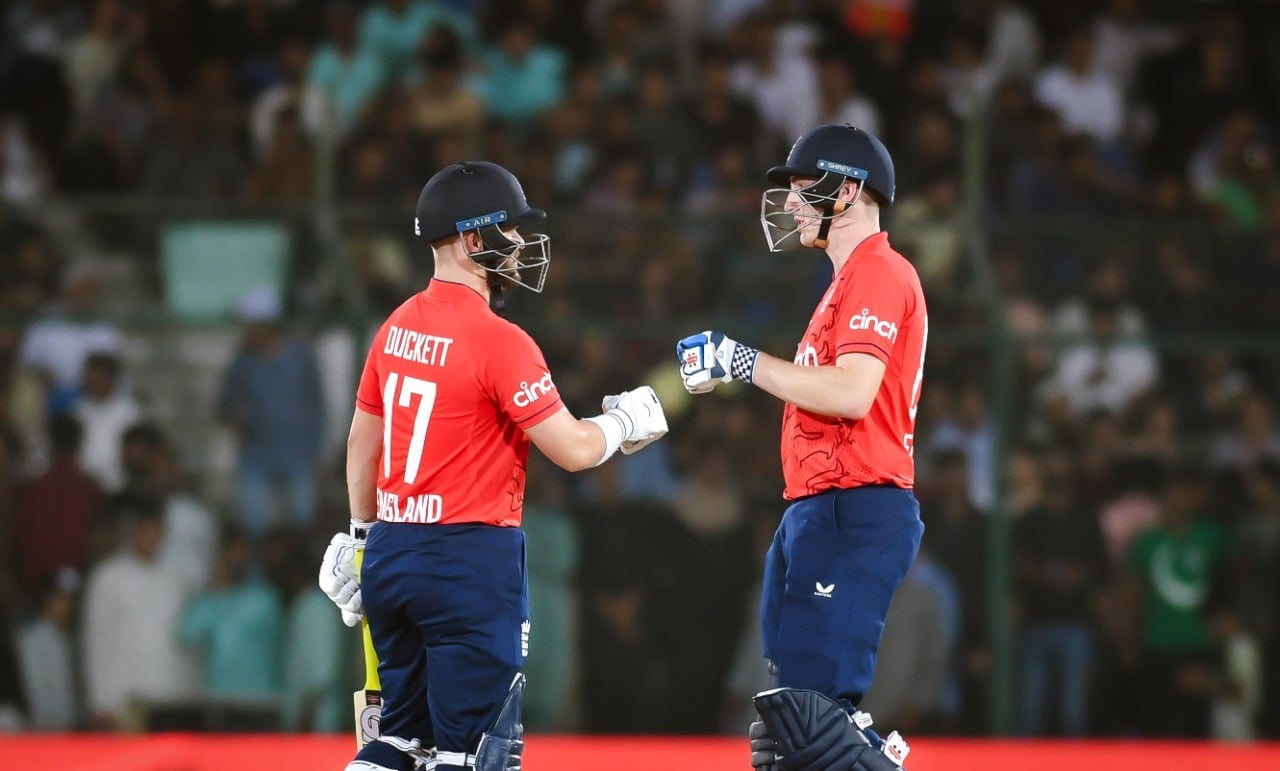 Brook, Duckett fireworks take England 2-1 up | Press Release | PCB